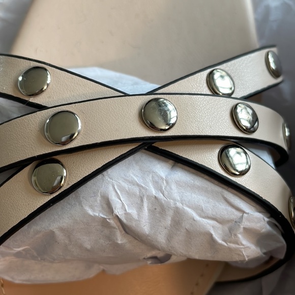 New Sandals - Picture 2 of 6